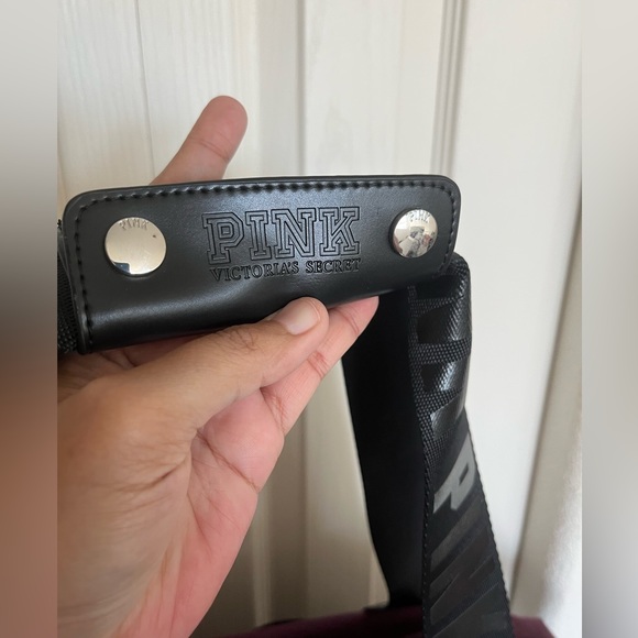 Victoria’s Secret PINK Duffle Bag - Picture 6 of 7